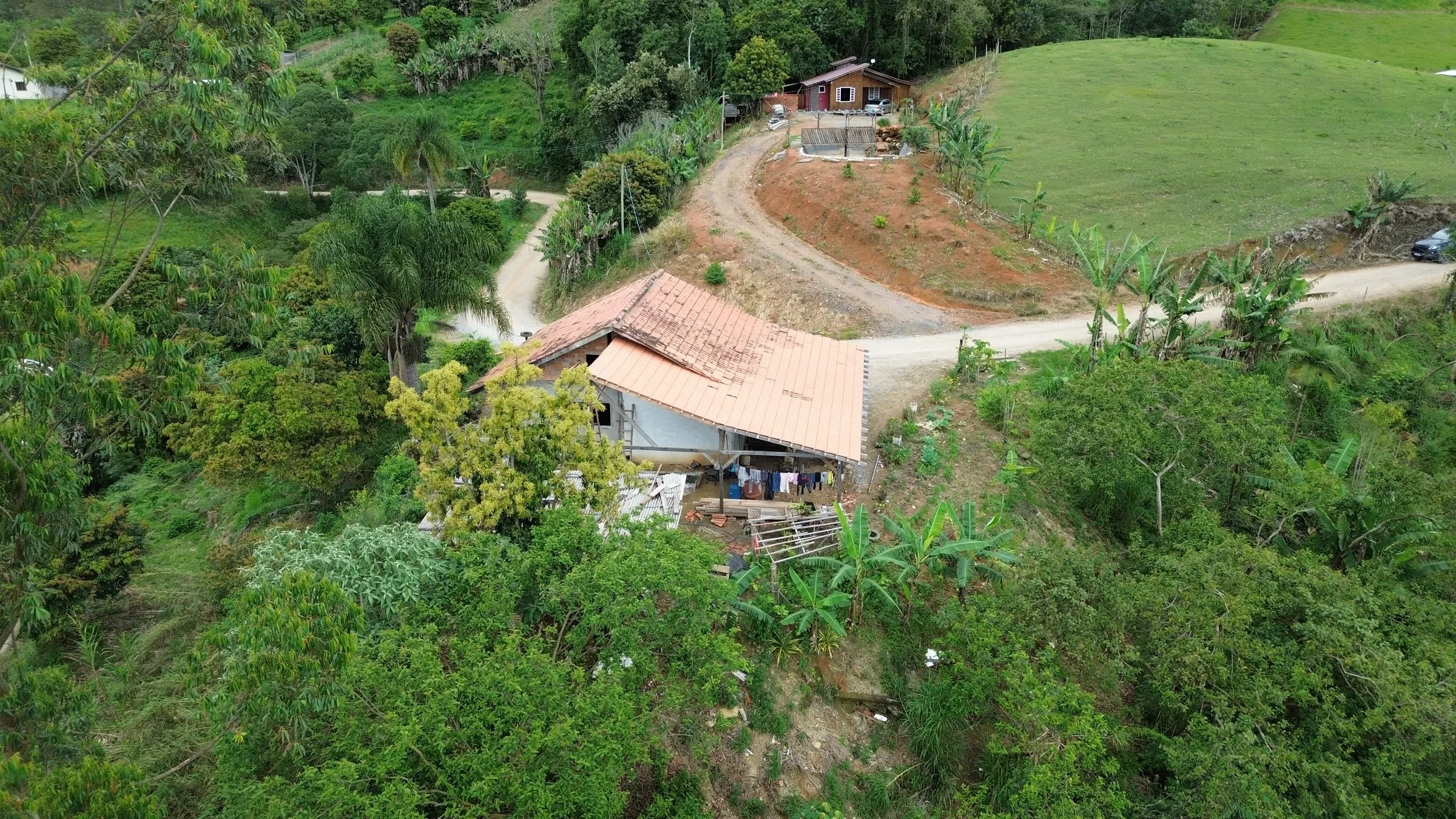 Casas e acessos da propriedade em Trivas, Presidente Nereu/SC