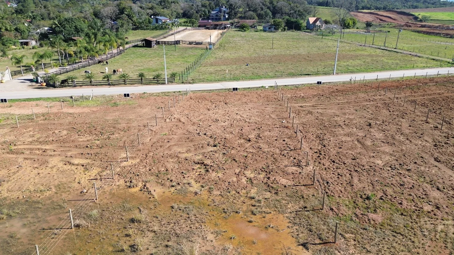 Vista aérea dos lotes industriais na Rua Augusto Wolf em Lontras/SC
