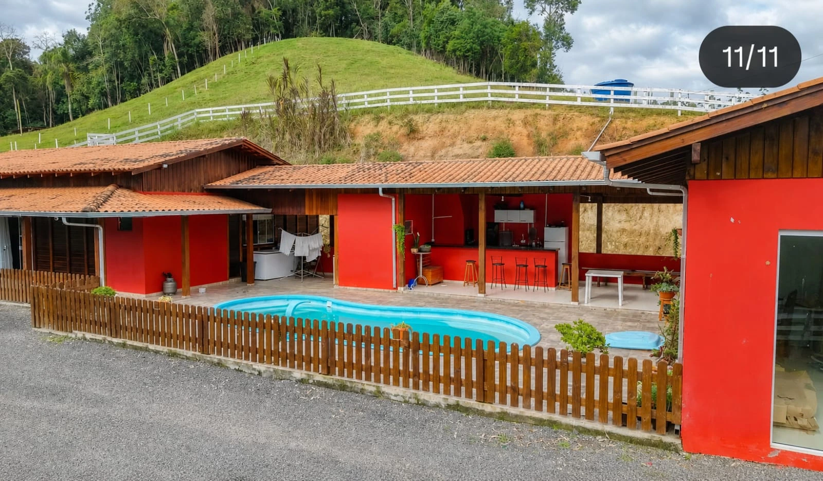 Piscina e área de festas do sítio em Ituporanga/SC