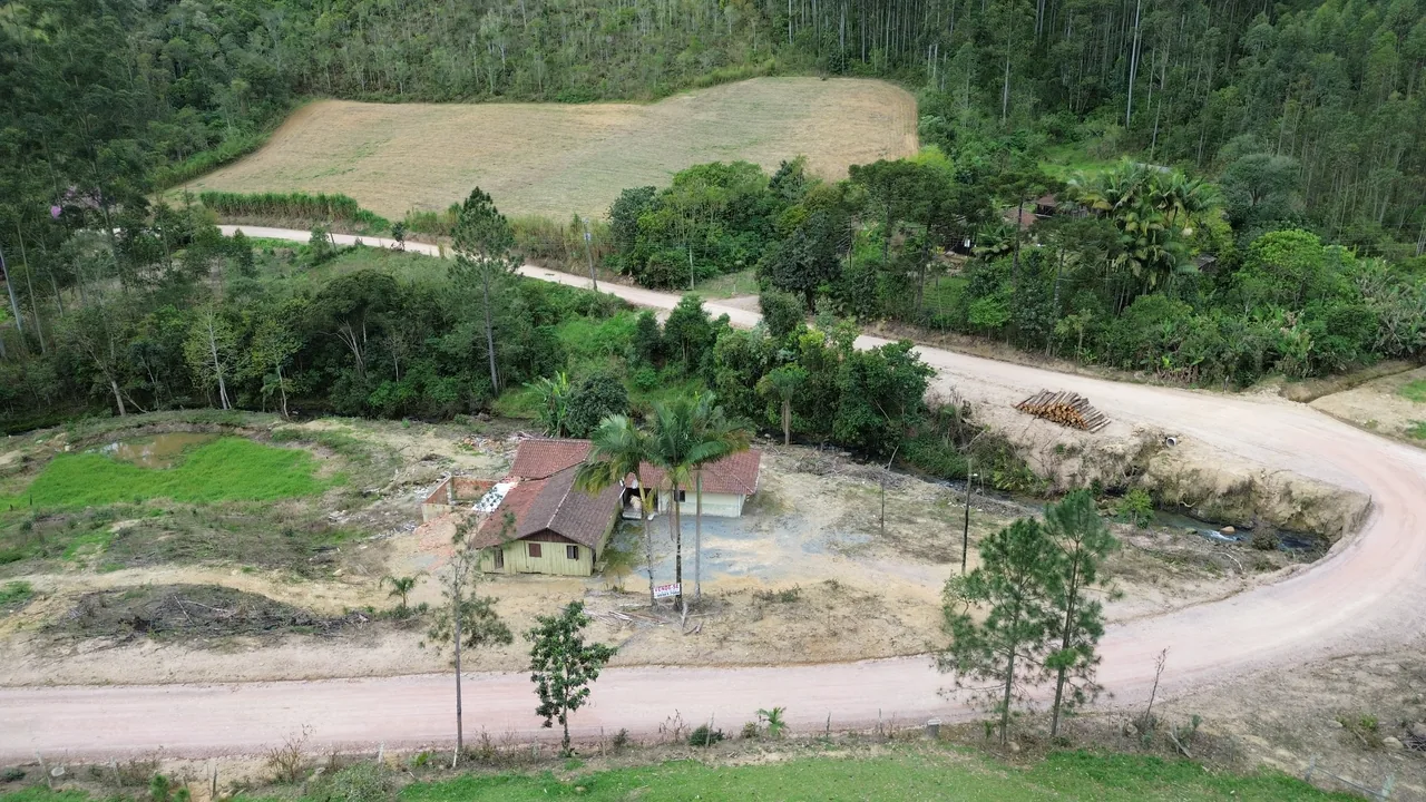 Vista geral da propriedade em Alto Rio Novo, Apiúna/SC